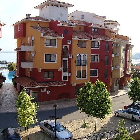 Отель Marina Cape Несебр Экстерьер фото